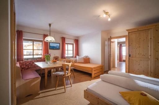 Wanishof Apartment เทียร์ซี ภายนอก รูปภาพ